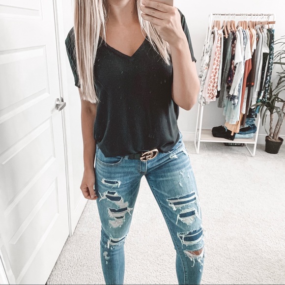 cloth & stone Tops - Anthropologie Cloth & Stone Black V-Neck T-Shirt